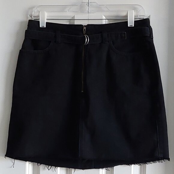 Hollister Black Denim Ultra High-Rise Midi-Skirt Junior's Size 11 - Picture 1 of 7